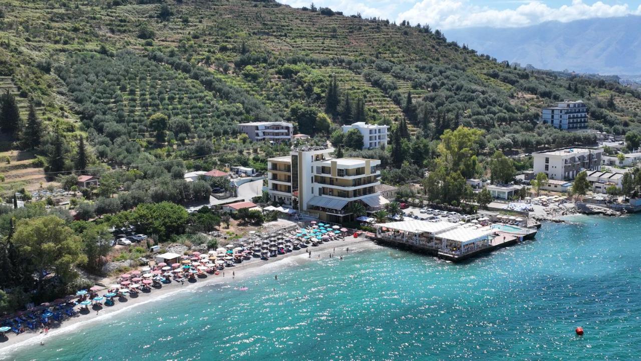 Paradise Beach Hotel Radhime Bagian luar foto