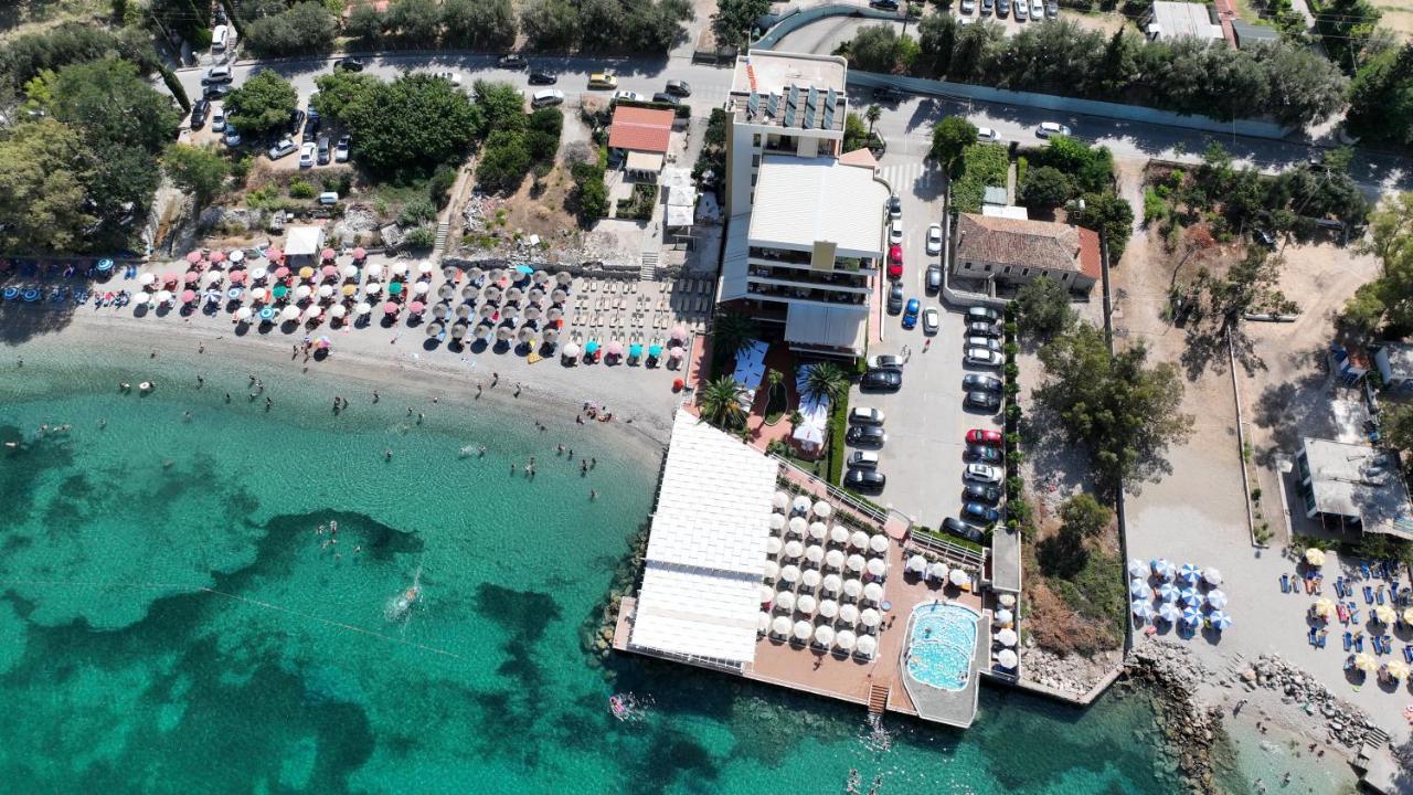 Paradise Beach Hotel Radhime Bagian luar foto