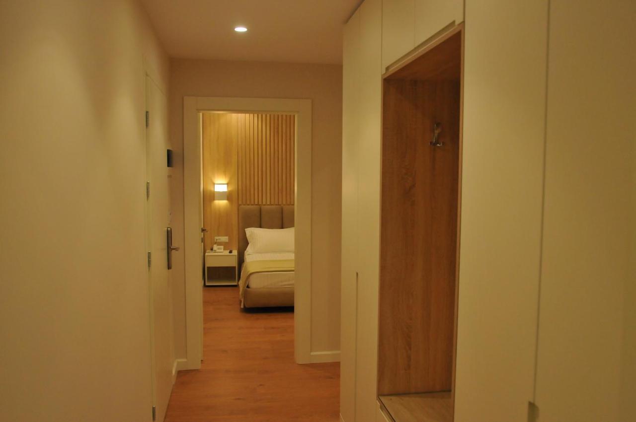 Paradise Beach Hotel Radhime Ruang foto